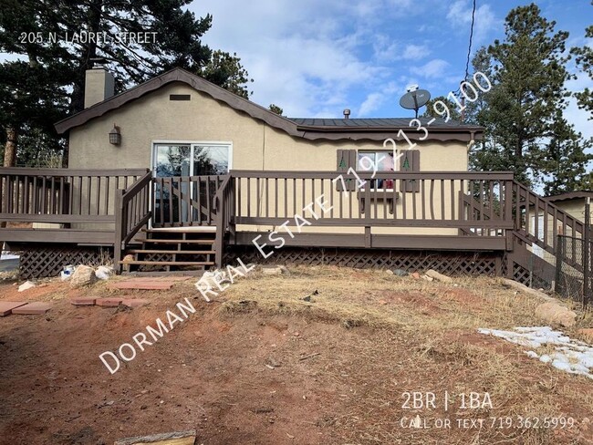 Building Photo - Mountain home in the heart of downtown