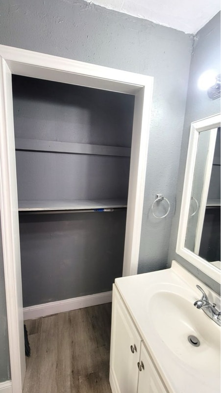 Foto del edificio - 1057 Binkley St