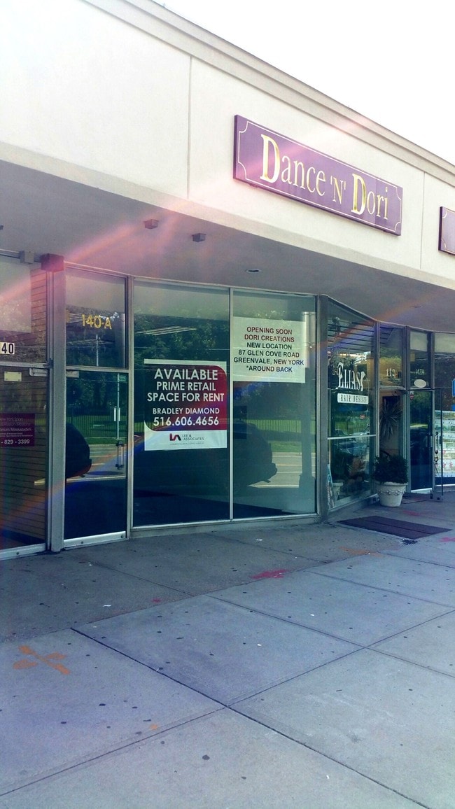 140A Middle Neck Road - Melbourne House