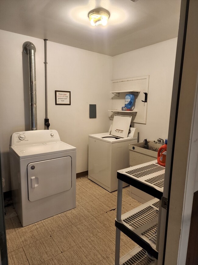 laundry - 220 W Frank St