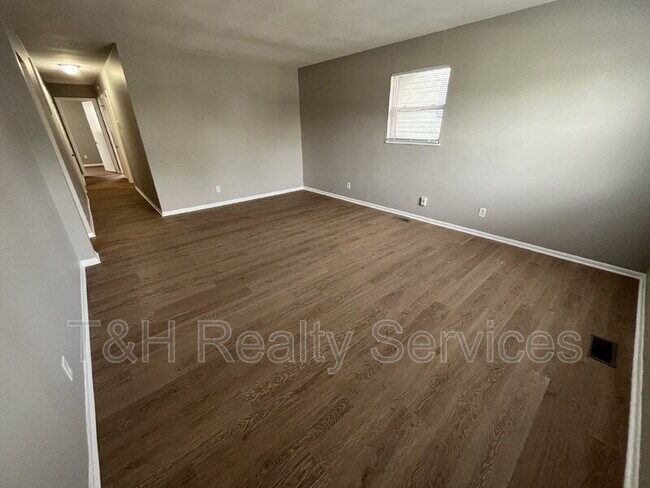 Foto del edificio - 3145 Broadway St