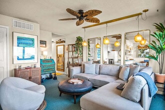 Building Photo - 15209 Leeward Dr