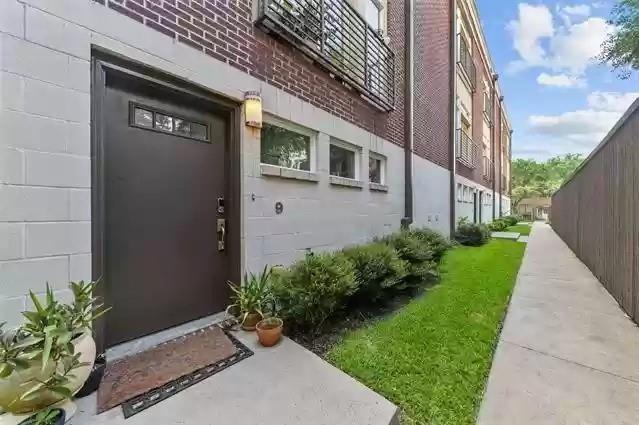 Foto del edificio - 5711 Ross Ave