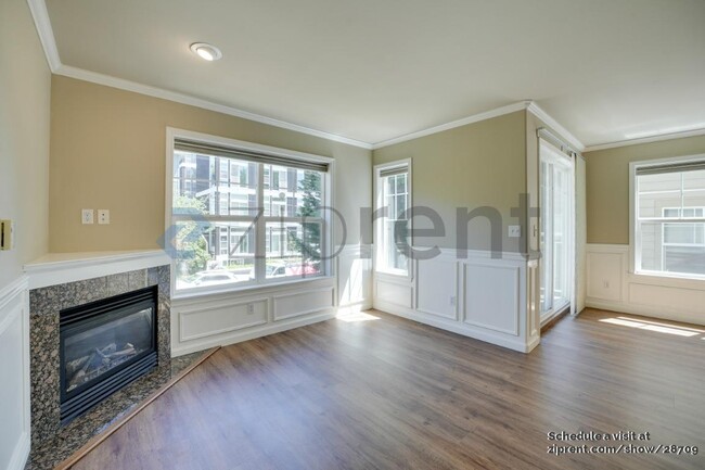 Building Photo - 3625 Phinney Ave N
