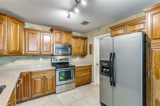 Building Photo - 1308 Krista Dr