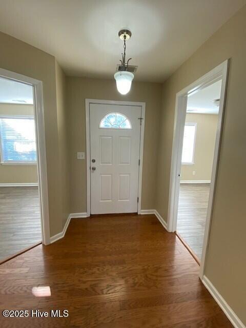 Building Photo - 1718 Pepperwood Way