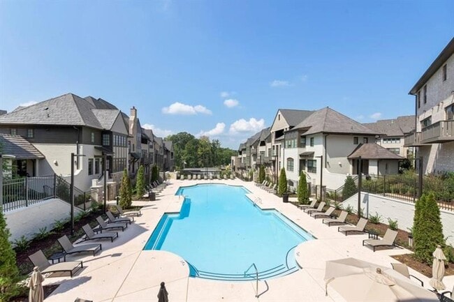 Building Photo - 6613 Encore Blvd