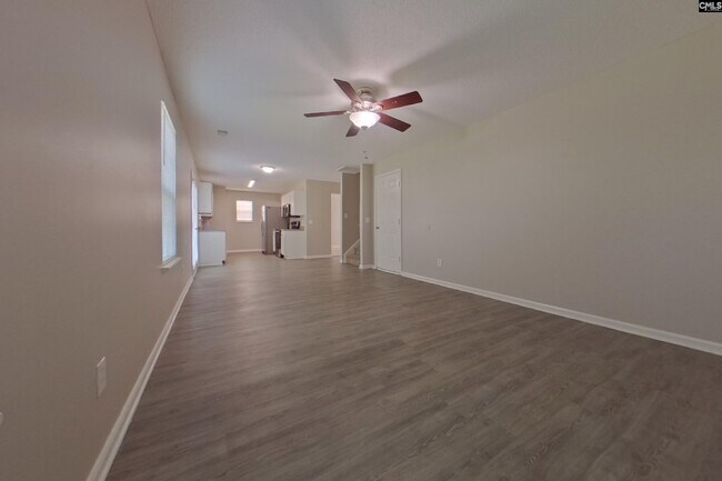 Building Photo - 390 Fox Trot Dr