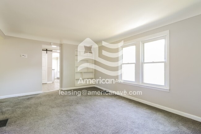 Building Photo - 26635 Parkington St