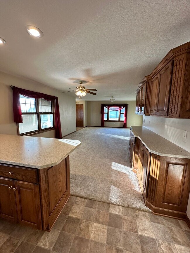 Foto del edificio - Rent: 4 Beds