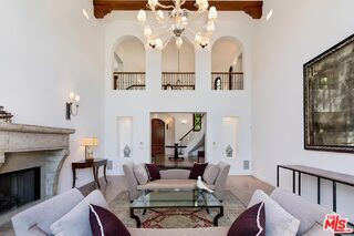 Foto del edificio - 2134 La Mesa Dr