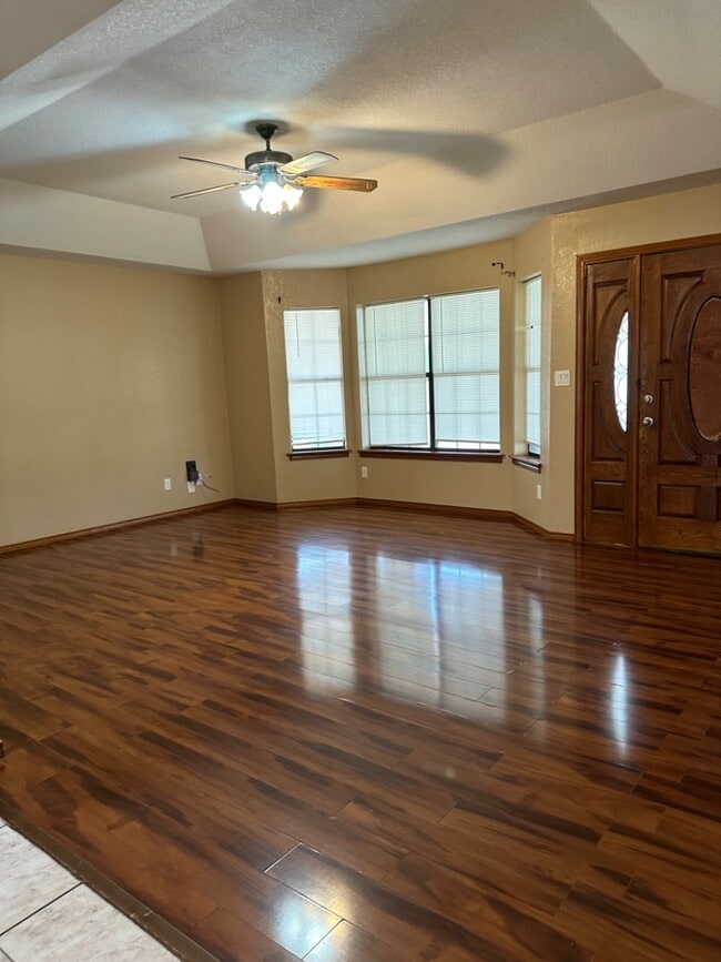 Building Photo - 2729 Palmer Dr