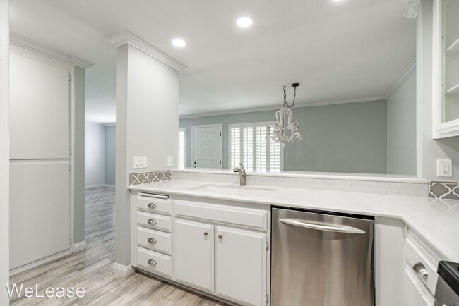 Foto del edificio - 2 br, 1 bath House - 864 Buttercup Road