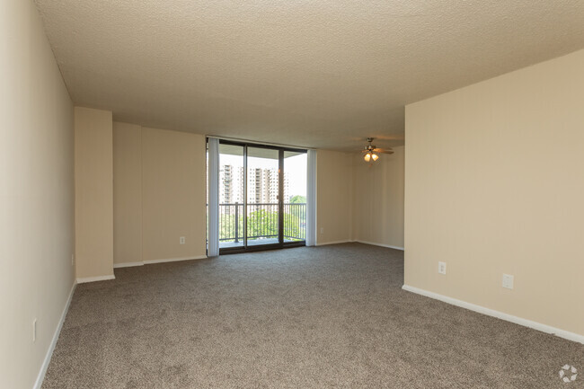 1HAB, 1BA - 770 ft² - Landmark Ridge