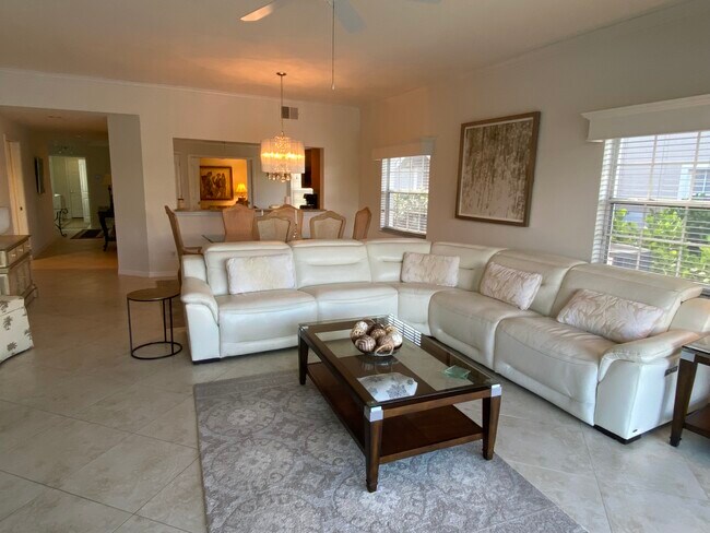 Foto del edificio - 3576 Windjammer Cir