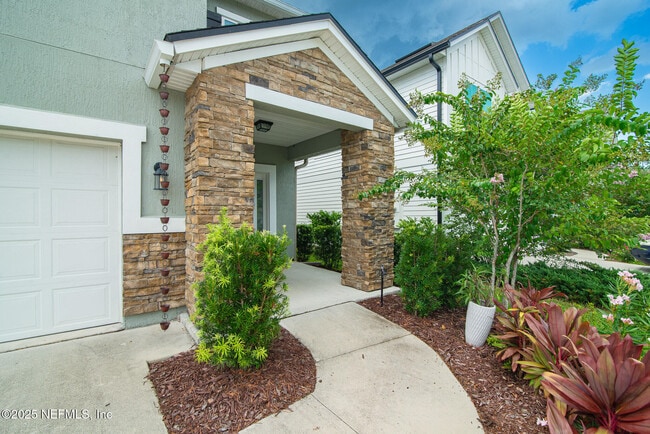 Building Photo - 690 Windermere Way