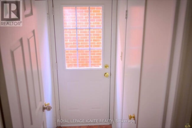 Photo du bâtiment - 87 Fernbank Pl