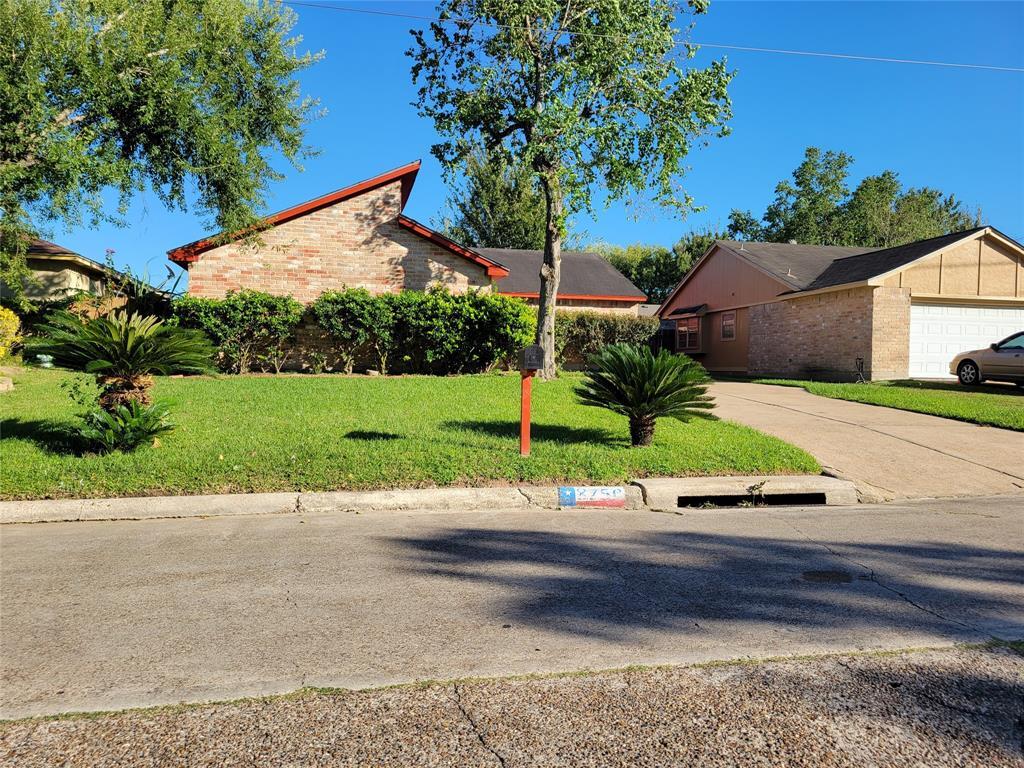 Primary Photo - 8750 Parkway Forest Dr