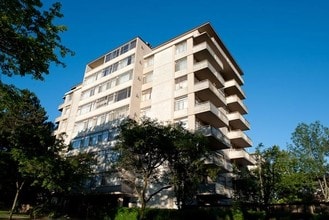 Building Photo - Executive Towers
