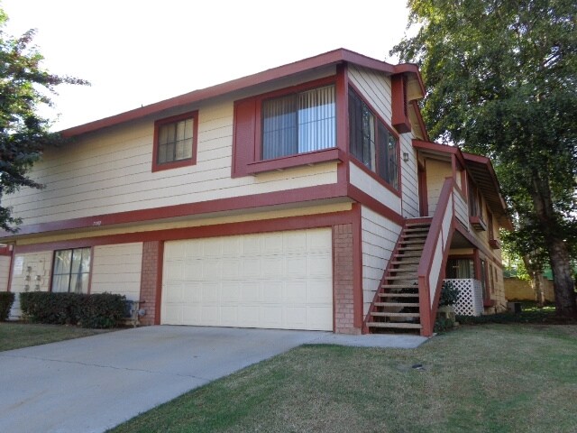 Building Photo - 7392 Lariat Pl
