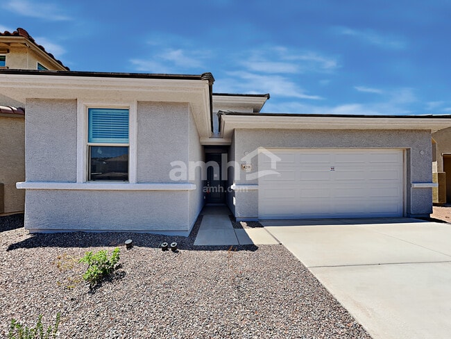 Building Photo - 4218 S 105th Dr