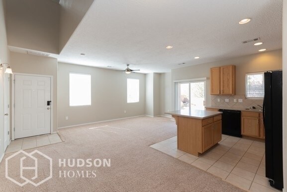 Building Photo - NOW AVAILABLE! - 2625 Violeta Circle Se, R...