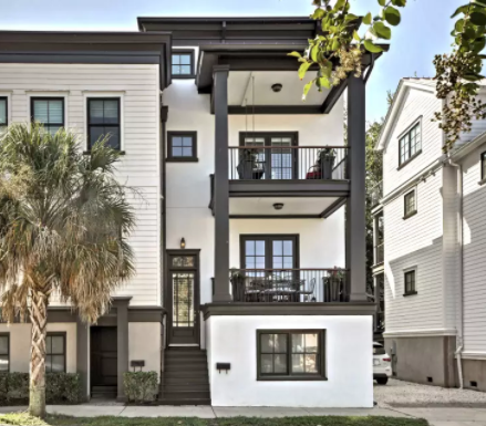 Foto principal - Furnished Downtown Charleston Townhouse