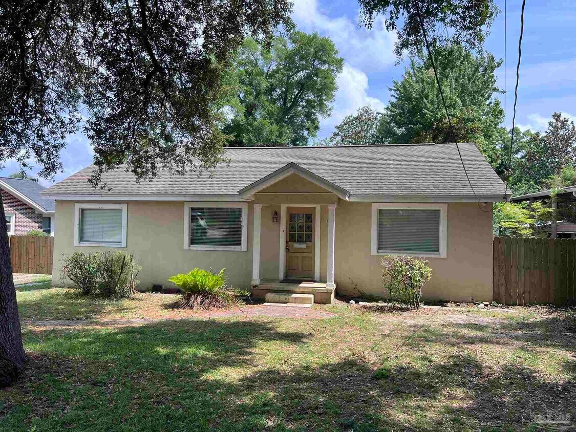 Foto principal - 1809 E Lee St