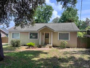 Building Photo - 1809 E Lee St