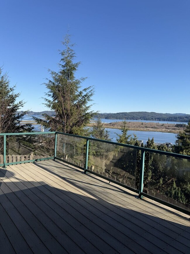 Foto del edificio - 1150 N 5th St