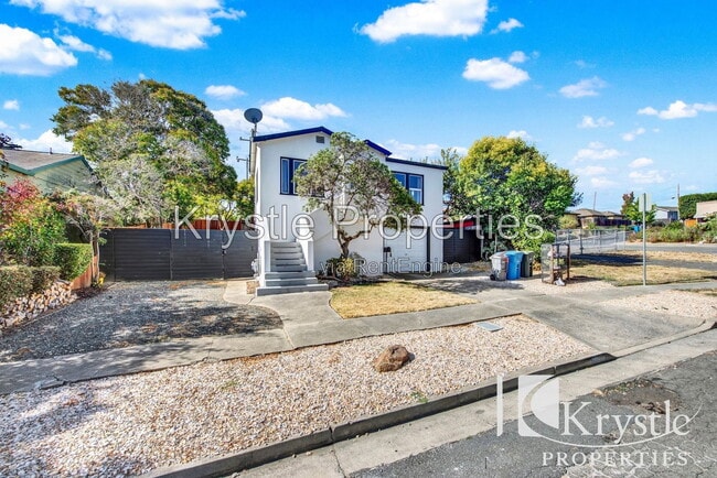 Building Photo - 105 Hill Dr