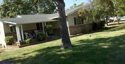 Foto principal - 4851 Warren Ave