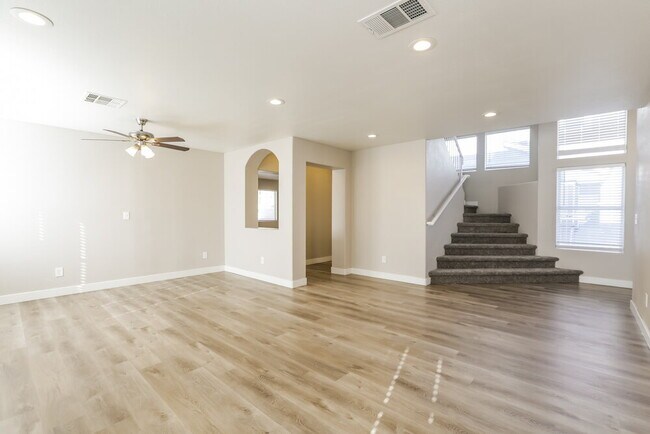 Building Photo - 4375 Coyote Crest Ct