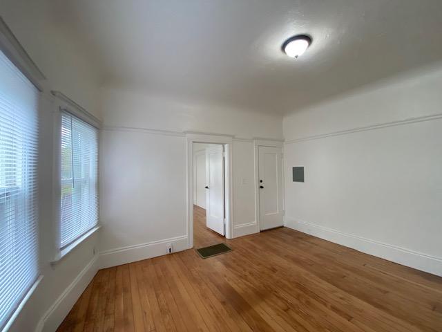 Building Photo - 722 54th St