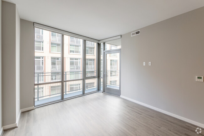 1 BR, 1 BA - 713 SF - Maren