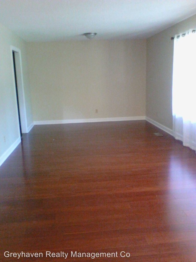 Foto del edificio - 3 br, 2.5 bath House - 1300 Highcrest Drive
