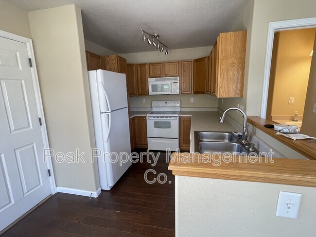 Foto del edificio - 1603 Robertson St