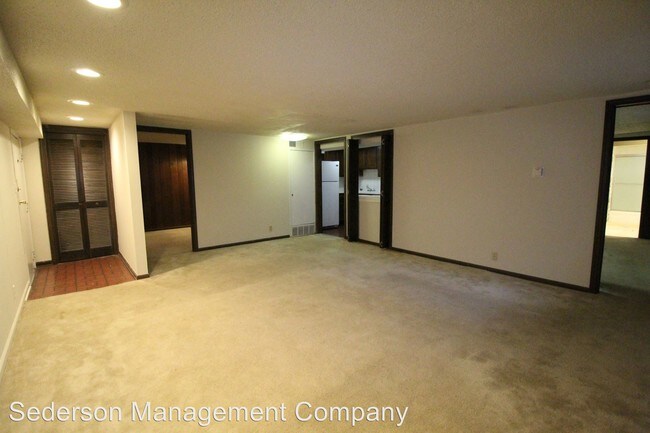 Building Photo - 4455 Jefferson St