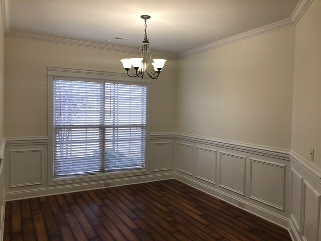 Foto del edificio - 5305 Cloister Dr