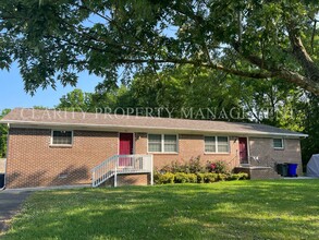 Building Photo - 622 Beech Cir NW