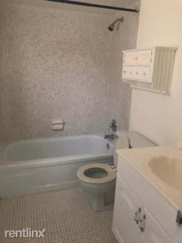 Foto del edificio - 1 br, 1 bath  - 6106 Forest Hill Blvd