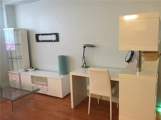 Foto del edificio - 9932 66th Rd