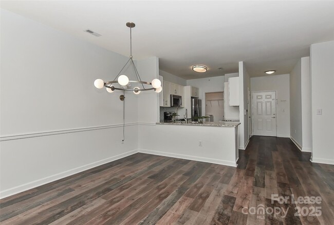 Building Photo - 17109 Red Feather Dr