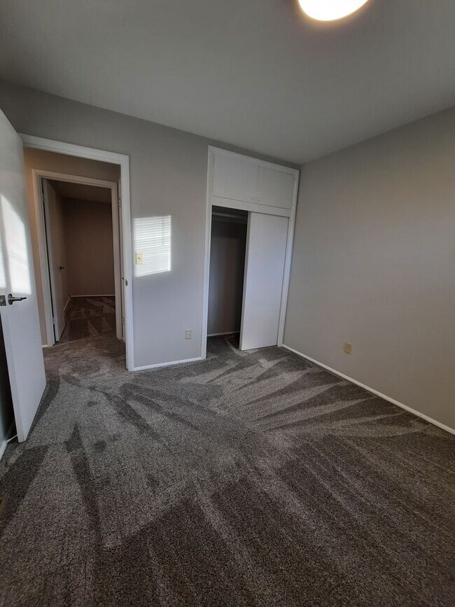 Foto del edificio - 3 BEDROOM | 1 BATH | RANCH STYLE HOME | SOUTH