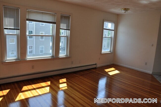 Foto del edificio - 8 Pearl St