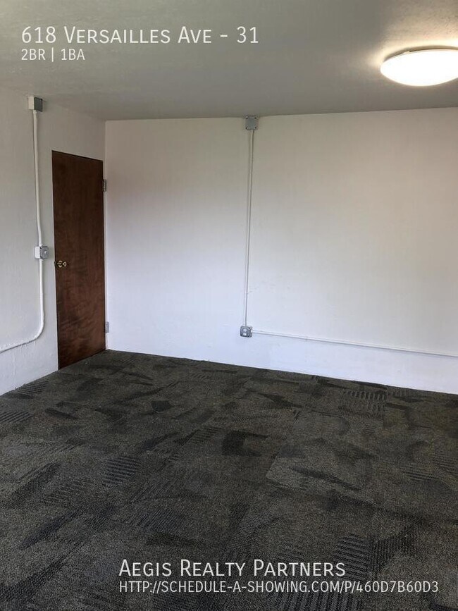Interior Photo - 618 Versailles Ave