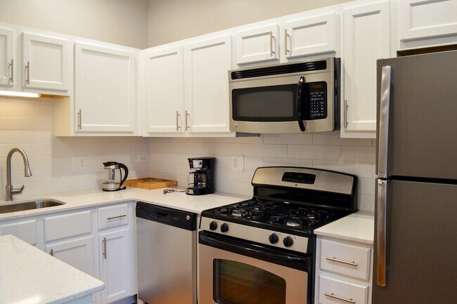 Foto del edificio - 835 W Barry Ave