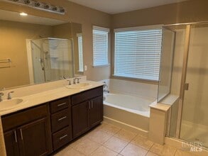 Building Photo - 777 Del Mar Cir