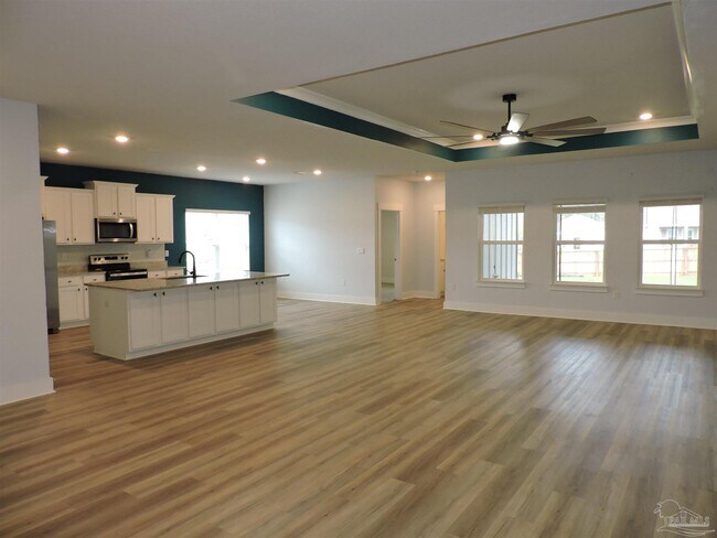 Foto del edificio - 10696 Davenport Lp