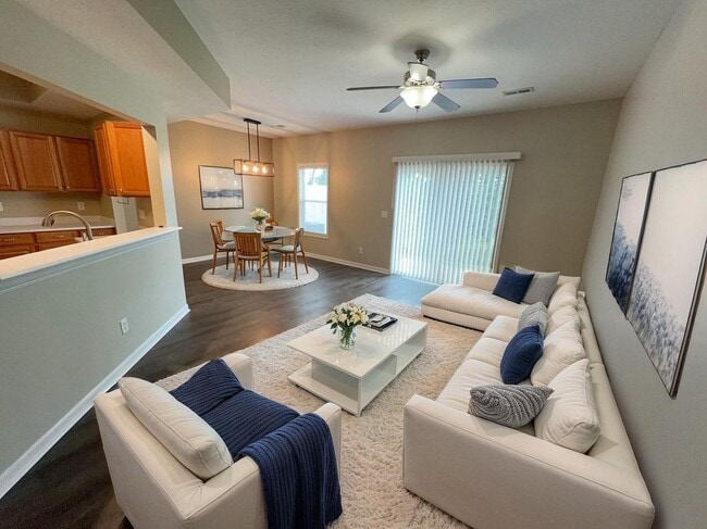 Photo - 905 Franklin Road *Beautiful 3 BR, 2.5 Condo in Lebanon*
